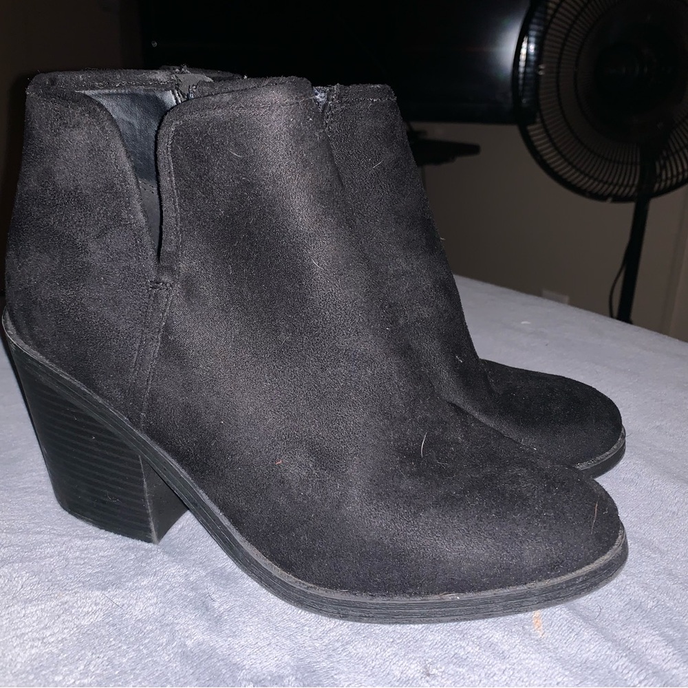 Soda short black boots size 8